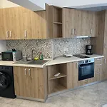 شقة Ini Solid House Butoaie *