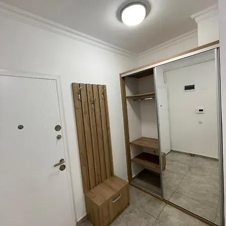Ini Solid House Butoaie Апартаменты *