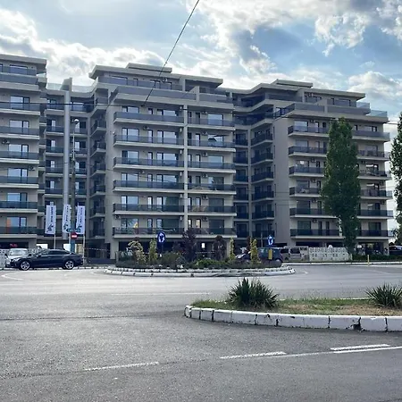 Ini Solid House Butoaie Mamaia