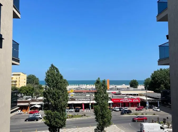 Apartment Ini Solid House Butoaie *