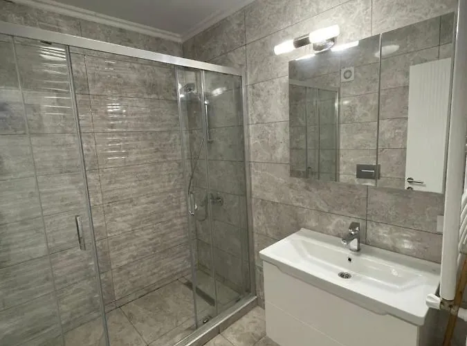 Apartment Ini Solid House Butoaie Mamaia