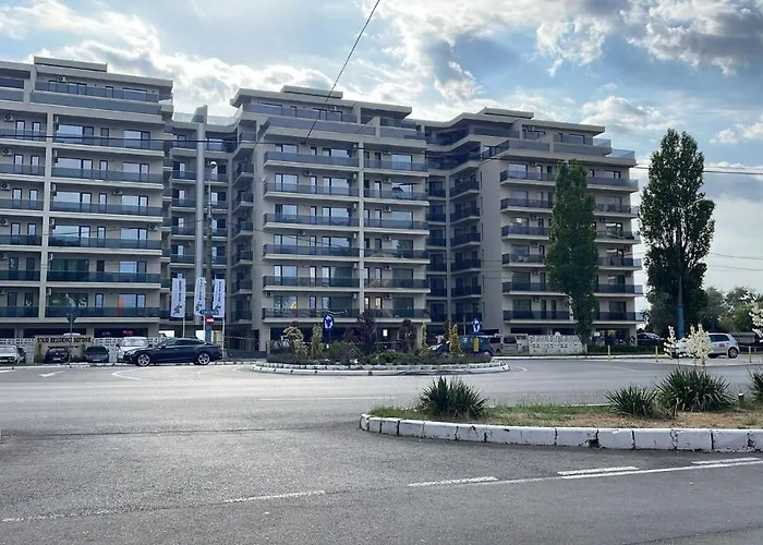 Ini Solid House Butoaie Mamaia