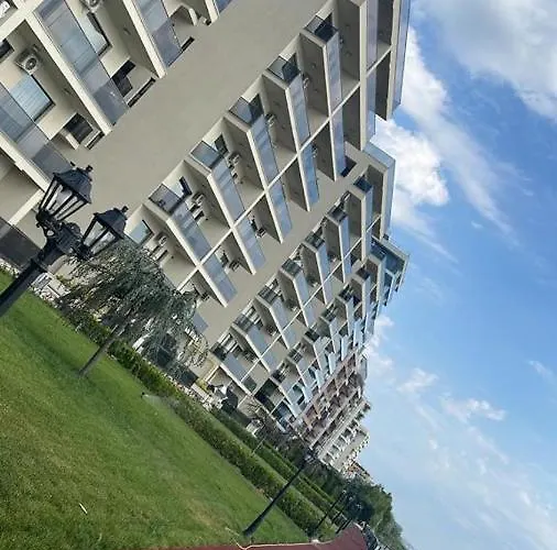 Apartment Ini Solid House Butoaie *